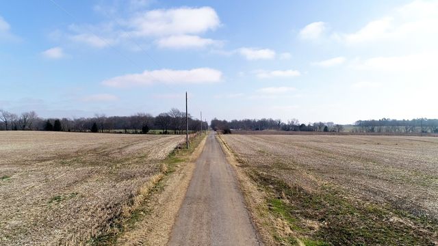 5078 Ezbon Holland Rd, Springfield, TN 37172