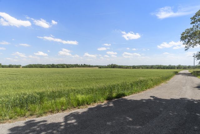 5078 Ezbon Holland Rd, Springfield, TN 37172