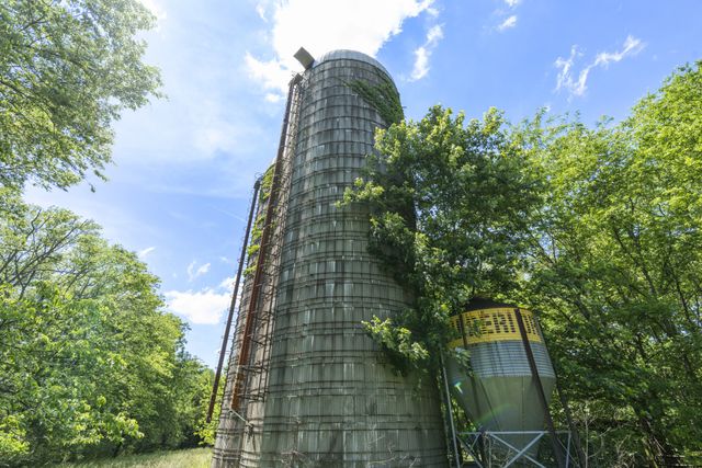 5078 Ezbon Holland Rd, Springfield, TN 37172