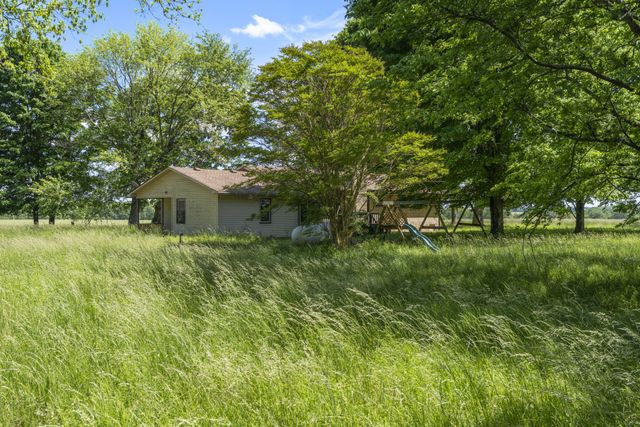 5078 Ezbon Holland Rd, Springfield, TN 37172