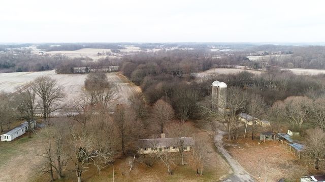 5078 Ezbon Holland Rd, Springfield, TN 37172