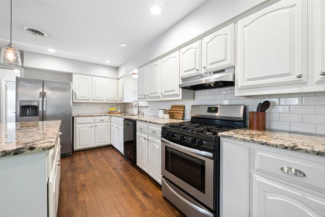 2546 Telegraph Avenue, Dallas, TX 75228