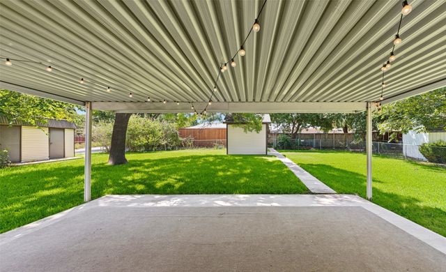 2546 Telegraph Avenue, Dallas, TX 75228