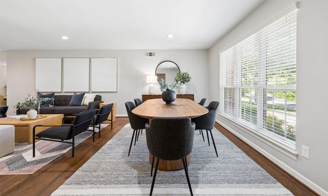 2546 Telegraph Avenue, Dallas, TX 75228