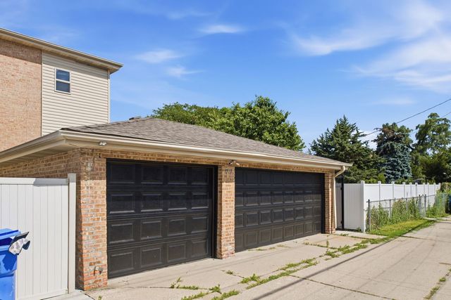 2726 N Nordica Avenue 3, Chicago, IL 60707