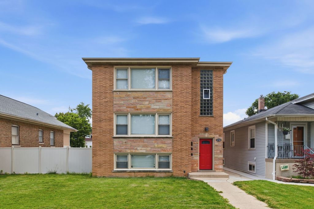 2726 N Nordica Avenue 3, Chicago, IL 60707