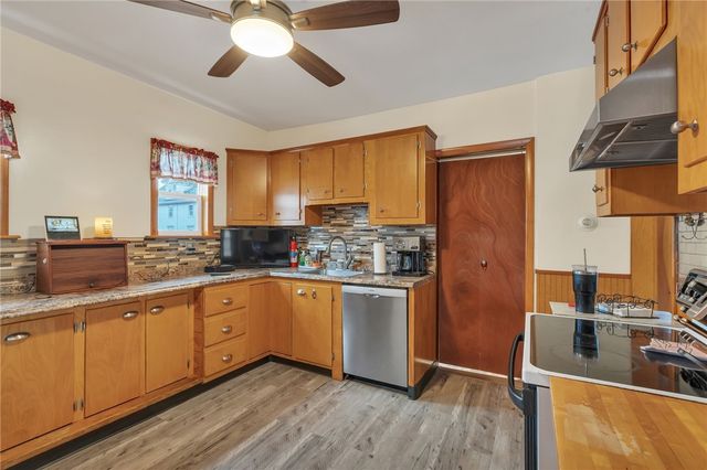 95 Thomas Avenue, Pawtucket, RI 02860