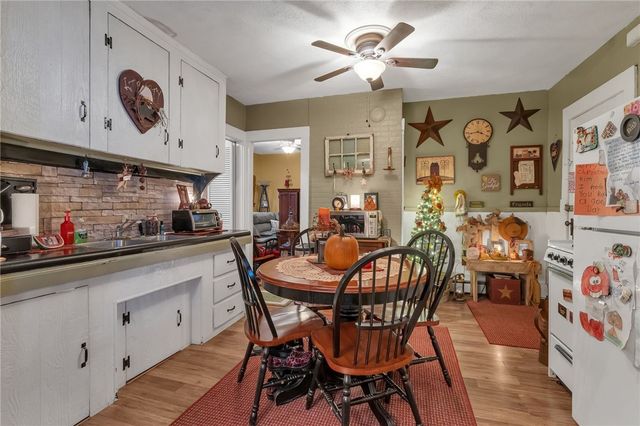 95 Thomas Avenue, Pawtucket, RI 02860