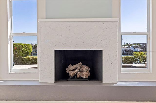 11225 4TH STREET E, Treasure Island, FL 33706