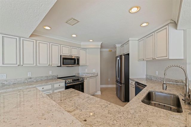 11225 4TH STREET E, Treasure Island, FL 33706