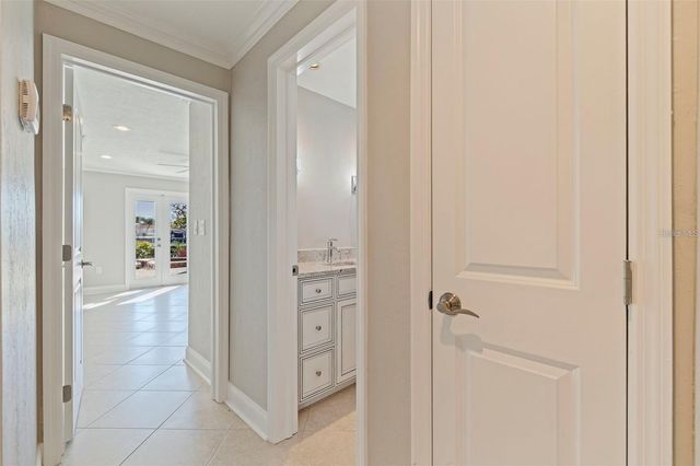 11225 4TH STREET E, Treasure Island, FL 33706