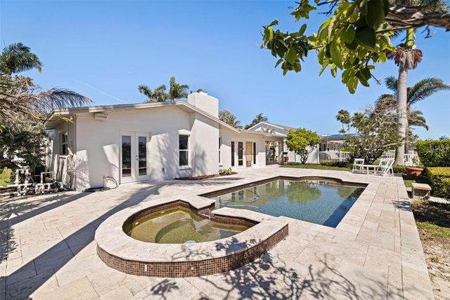 11225 4TH STREET E, Treasure Island, FL 33706