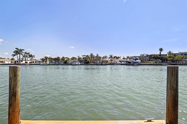 11225 4TH STREET E, Treasure Island, FL 33706