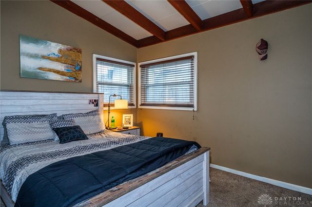 932 Fairacres Drive, Kettering, OH 45429