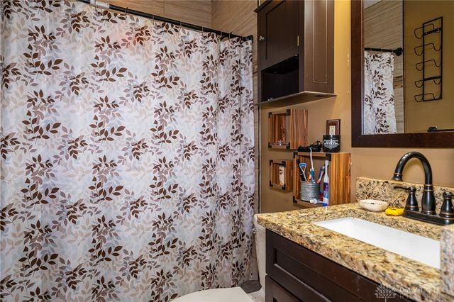 932 Fairacres Drive, Kettering, OH 45429