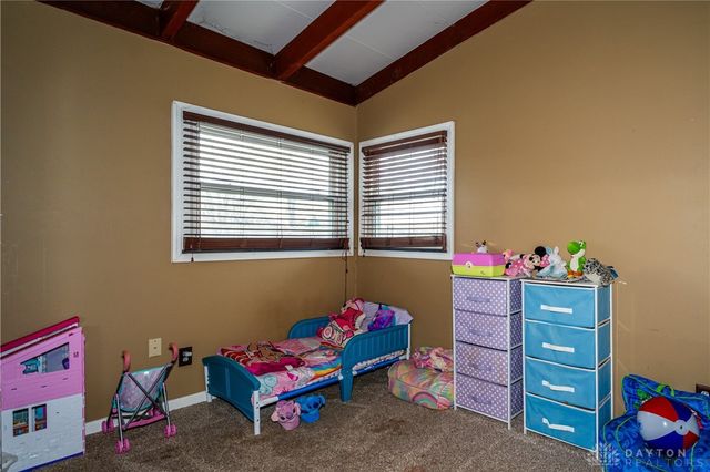 932 Fairacres Drive, Kettering, OH 45429