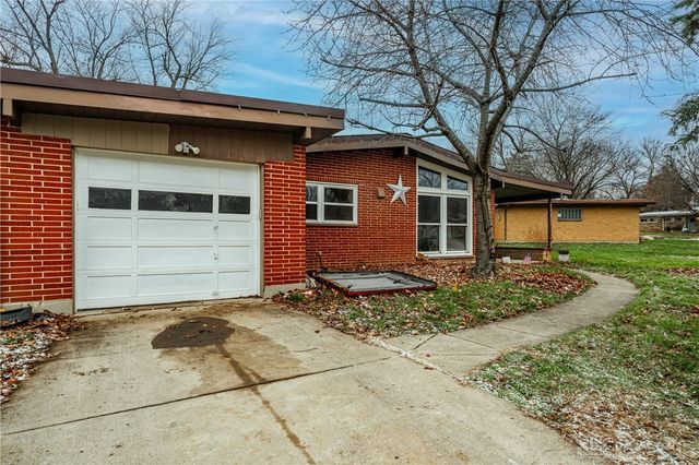 932 Fairacres Drive, Kettering, OH 45429