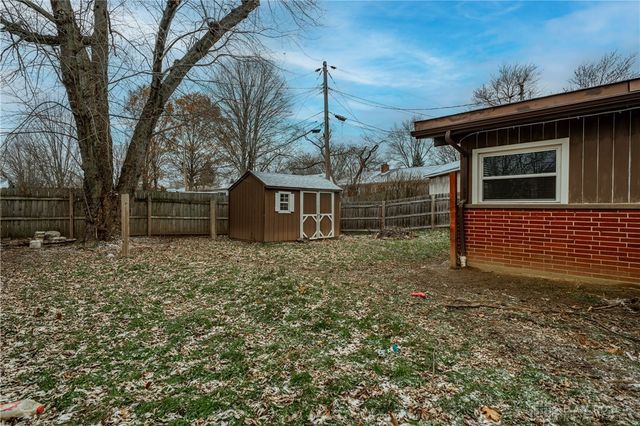 932 Fairacres Drive, Kettering, OH 45429