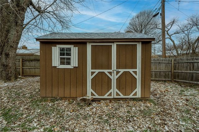 932 Fairacres Drive, Kettering, OH 45429