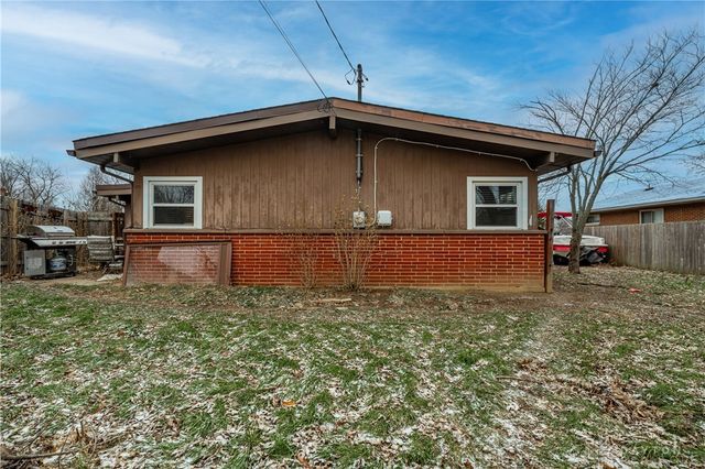 932 Fairacres Drive, Kettering, OH 45429