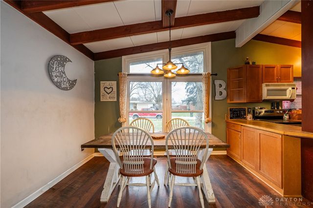 932 Fairacres Drive, Kettering, OH 45429