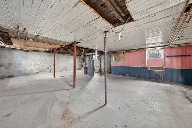 165 Grant Street, Fall River, MA 02721