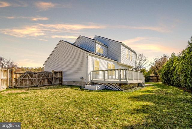 8013 PINK LILY CT, Pasadena, MD 21122