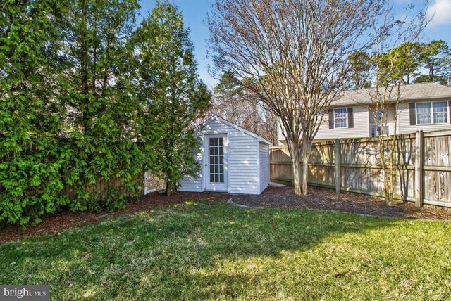 8013 PINK LILY CT, Pasadena, MD 21122