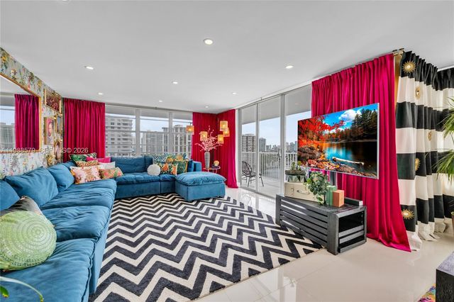 2801 NE 183rd St 1516W, Aventura, FL 33160