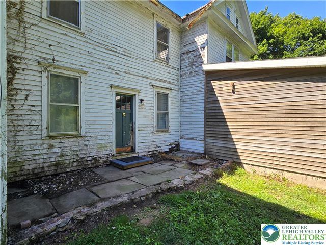 105 Browns Drive, Easton, PA 18042