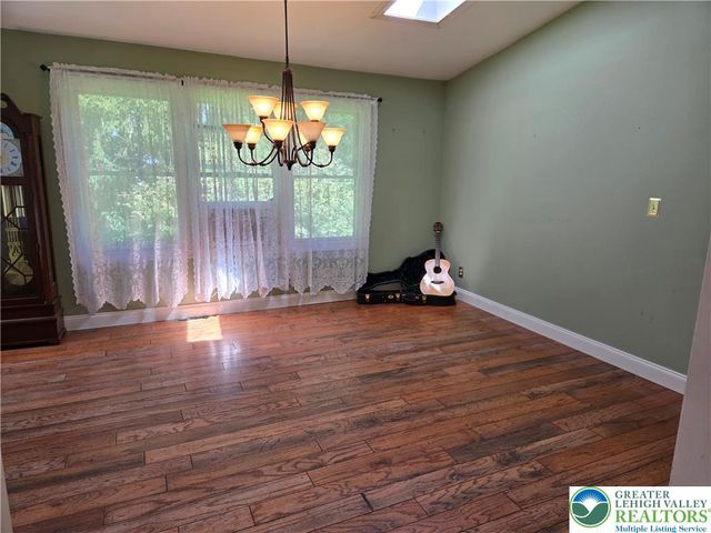 105 Browns Drive, Easton, PA 18042