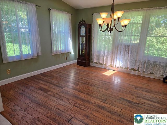 105 Browns Drive, Easton, PA 18042
