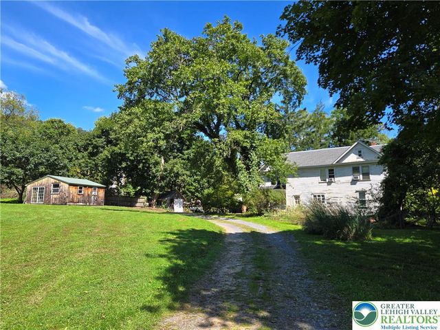 105 Browns Drive, Easton, PA 18042