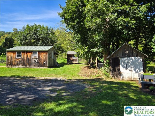 105 Browns Drive, Easton, PA 18042