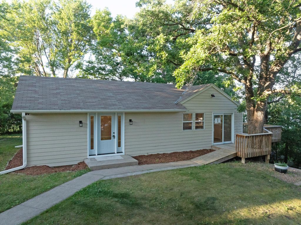 17422 Judicial Road, Lakeville, MN 55044