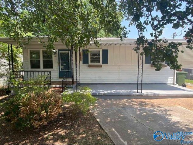 2614 Craft Avenue NW, Huntsville, AL 35816