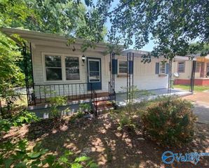 2614 Craft Avenue NW, Huntsville, AL 35816