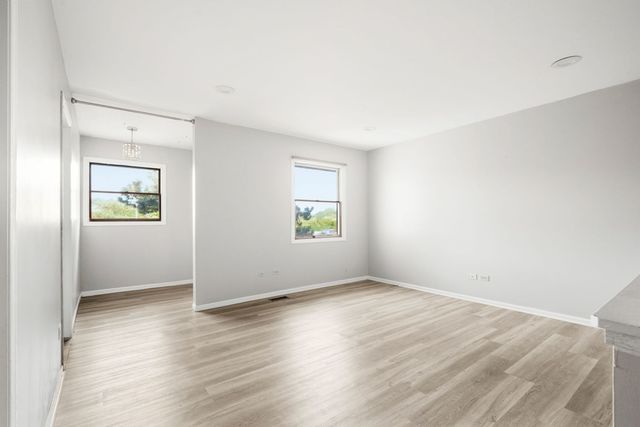 1046 Pinewood Drive, Downers Grove, IL 60516