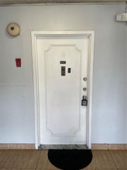 13685 NE 10th Ave 301, North Miami, FL 33161