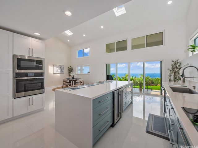 1179 Ikena Circle, Honolulu, HI 96821