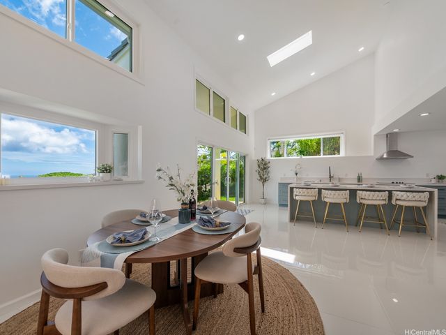 1179 Ikena Circle, Honolulu, HI 96821