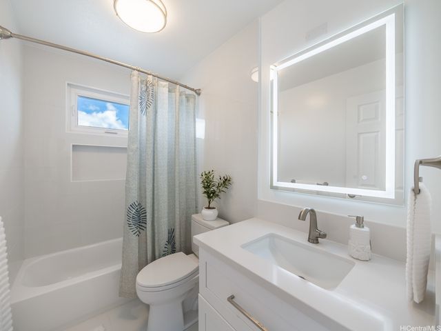 1179 Ikena Circle, Honolulu, HI 96821