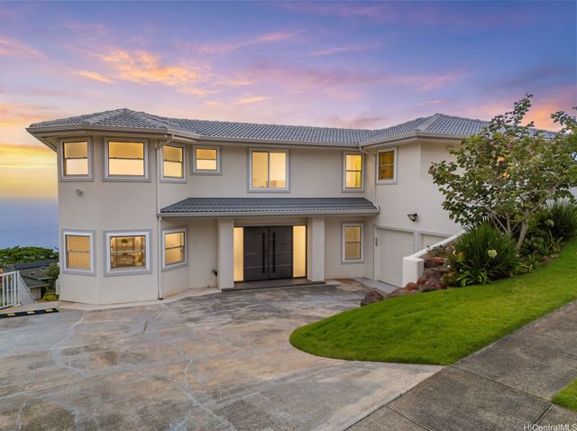 1179 Ikena Circle, Honolulu, HI 96821