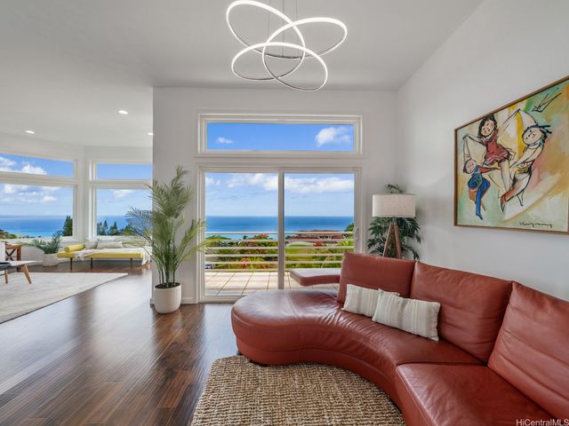 1179 Ikena Circle, Honolulu, HI 96821