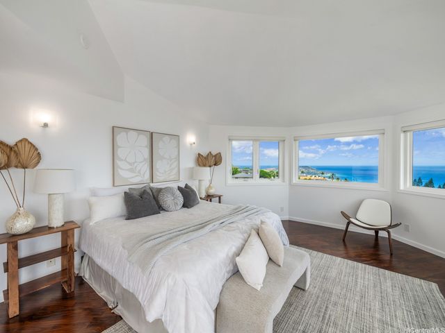 1179 Ikena Circle, Honolulu, HI 96821