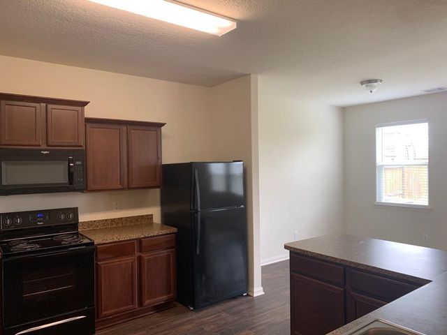 2906 Seacrest Lane, La Marque, TX 77568