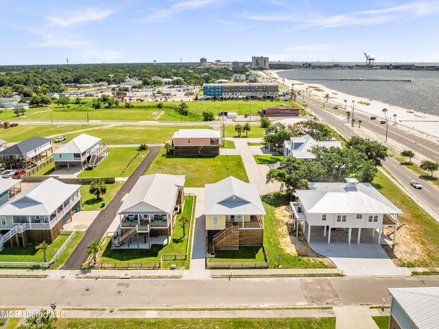 430 Woodward Avenue, Gulfport, MS 39501