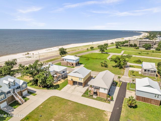 430 Woodward Avenue, Gulfport, MS 39501