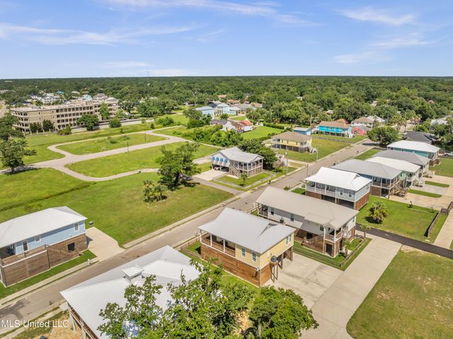 430 Woodward Avenue, Gulfport, MS 39501
