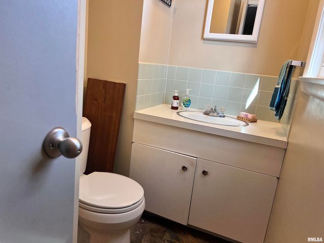 400 Massey Lane, Jacksonville, IL 62650